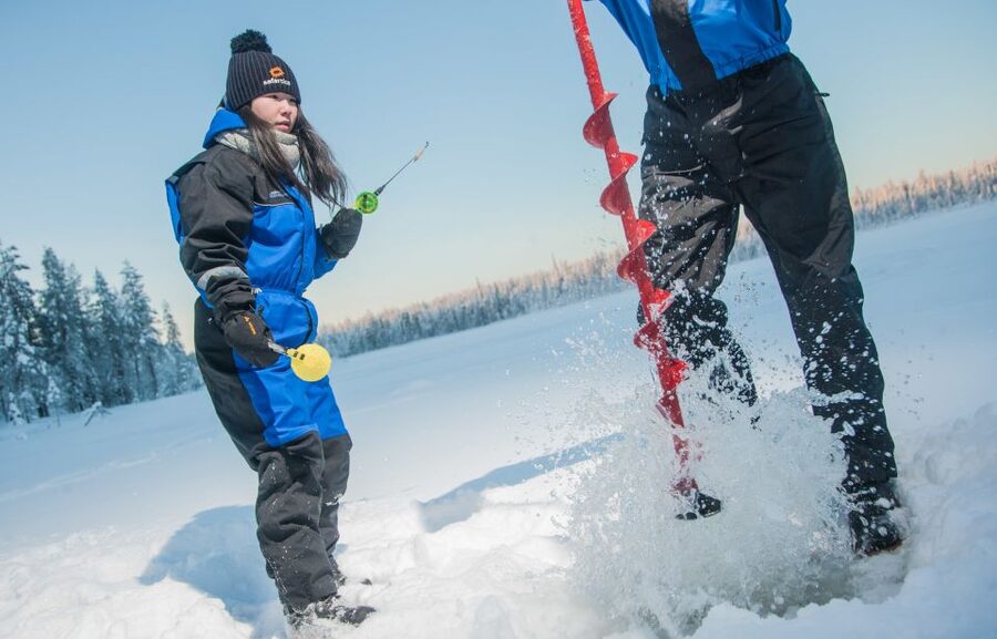Rovaniemi: Guided Ice Fishing Experience - Getting ready for the cold