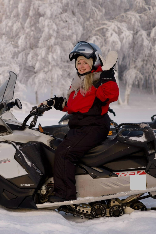 Rovaniemi: Ice Fishing and Snowmobile Tour with Snacks - What the $169 price gives you