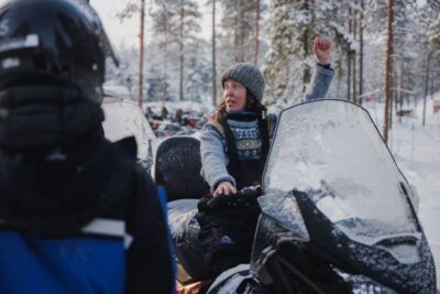 Rovaniemi: Ice Fishing & Snowmobile Safari Combo Day