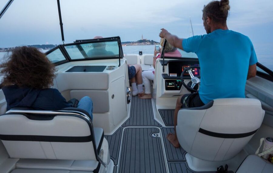 Rovinj: Sunrise Dolphins & Fishermen at Work Speedboat Tour - Key points to know before booking