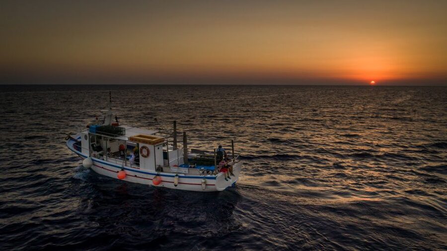 Santorini Sunset Fishing Trip with Dinner and Drinks - Key points at a glance