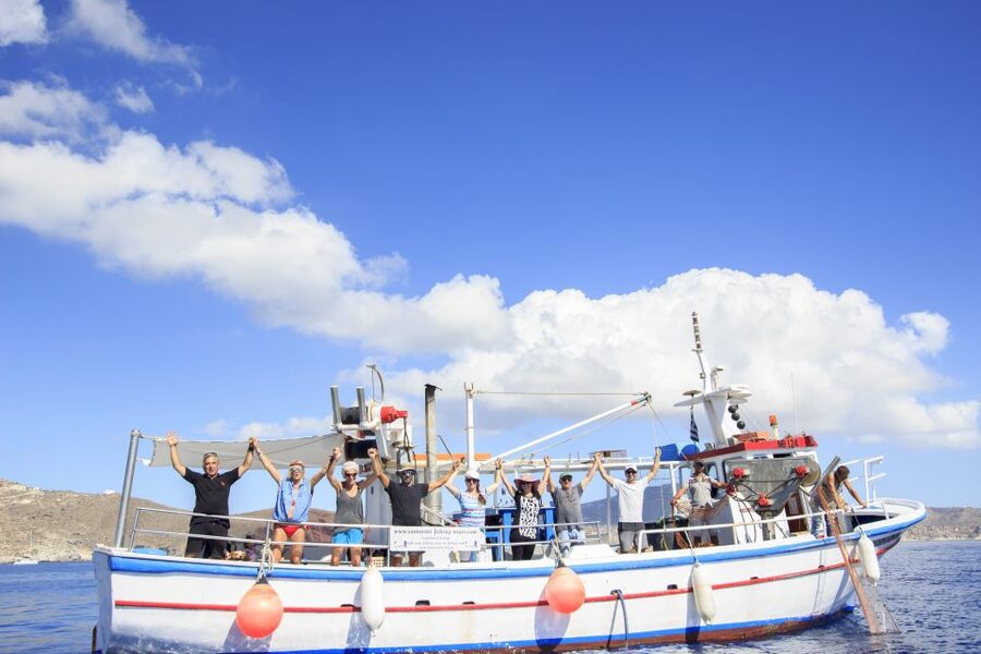 Santorini: Traditional Fishing Trip and Fresh Fish Lunch - Who should book this experience?