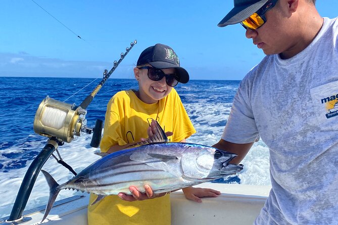 Shared Deep Sea Full-Day Fishing Charter in Hawaiian Waters - Food, drinks, licenses, and the small things people miss