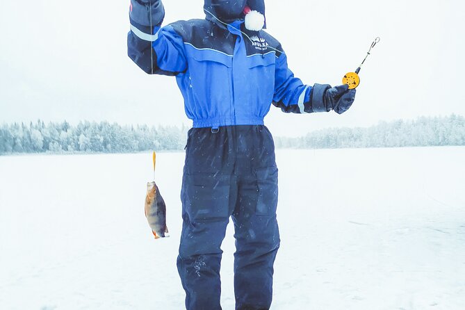 Snowmobiling and ice fishing in Apukka Resort, Rovaniemi - A good choice for families with older children