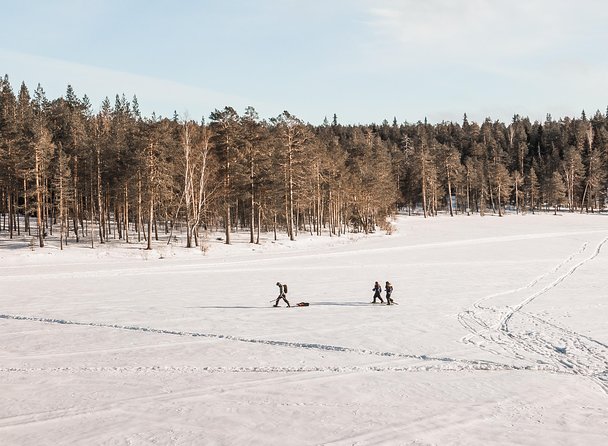 Snowshoeing and Ice Fishing Tour - Sausages, hot drinks, and the warming break