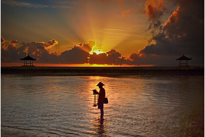 Sunrise With Fisherman Shot Tour in Bali - Rice fields and mountain views at Rendang Rock Village