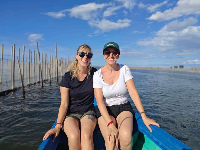 Tam Giang Lagoon & Boat Day Trip with Fishing Experience - Try rowing, casting, and catching fish