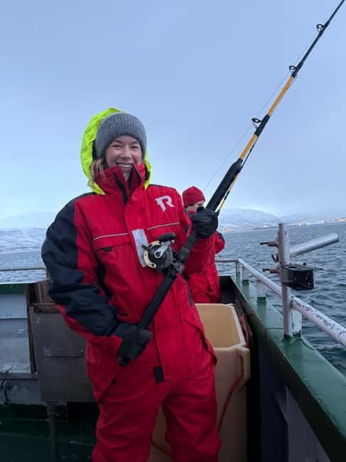 Tromsø: Fishing Sea Safari - Hot drinks and soup made onboard