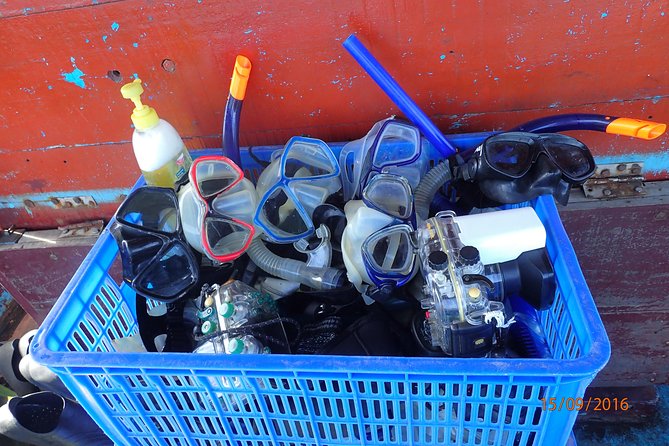 V.I.P Snorkeling & Fishing Tour ( Speed Boat ) Minimum 02 people - Bamboo Island lunch with a view of Nha Trang
