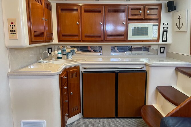 Waikiki Deep Sea Fishing Charter from Oahu - What the full day feels like on board
