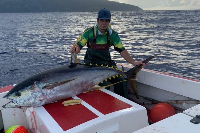 Wholesale Fishing in Poti Marara at Tahiti Teahupoo Peninsula - Why the boat and gear affect the value